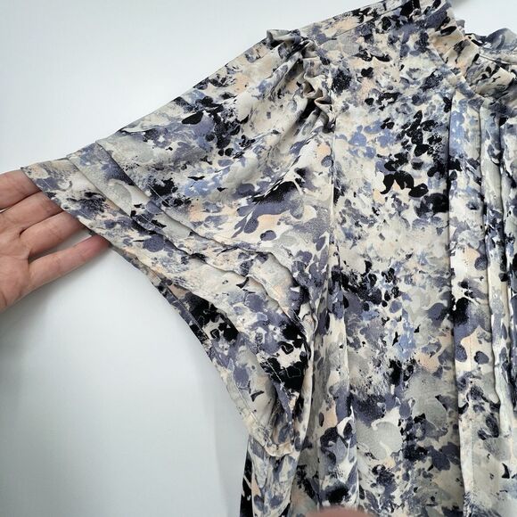 Rose + Olive Top Sz 2X Blue Floral Cottagecore Pleated Front Ruffle Feminine - Picture 4 of 11